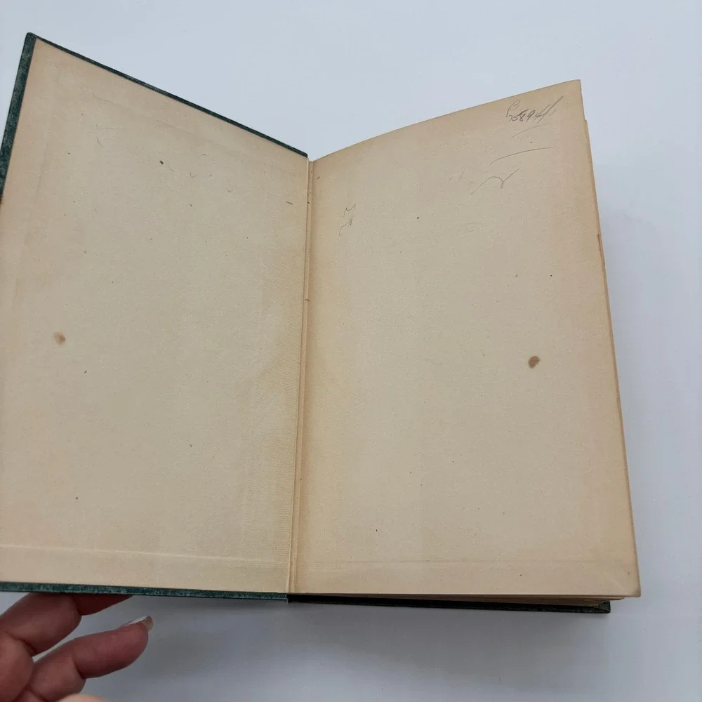 A Drama in Sunshine Horace‎ Annesley Vachell 1899 Macmillan Gilt Cloth Hardcover